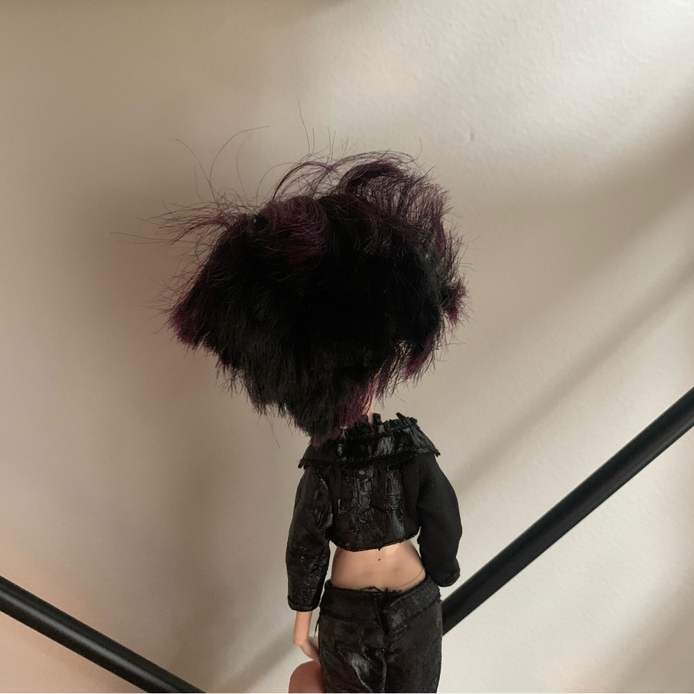 Ever After High Raven Queen 1st Chapter 2012 Mattel Haircut - Picture 3 of 5